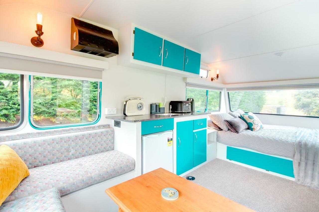 Готель Mountviews Glamping- Retro Caravan Getaway Таупо Екстер'єр фото